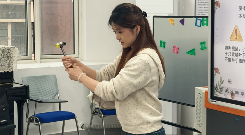 四史课堂润童心 非遗拓印铸根魂...