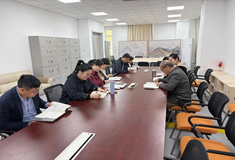  深学细悟正确政绩观 笃行实干...