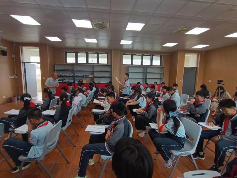 音乐思政润童心 歌声筑梦向未来...