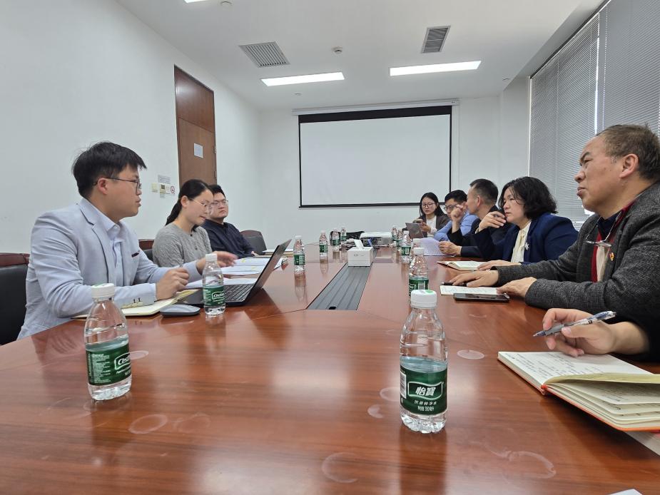马克思主义学院院长宋艳华教授带...